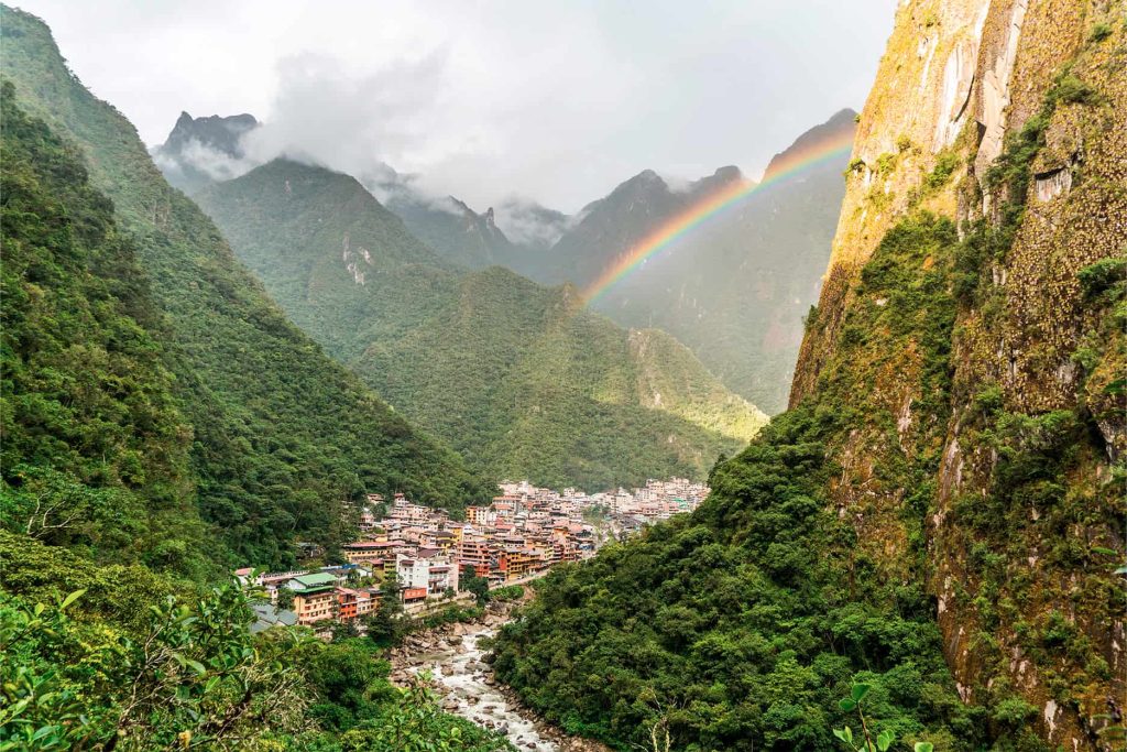 Machu Picchu Pueblo x